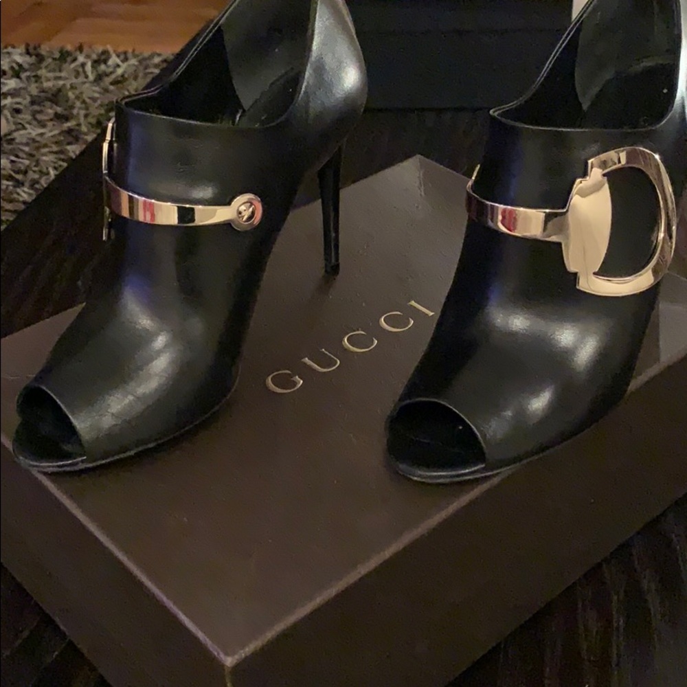 Gucci black shoes